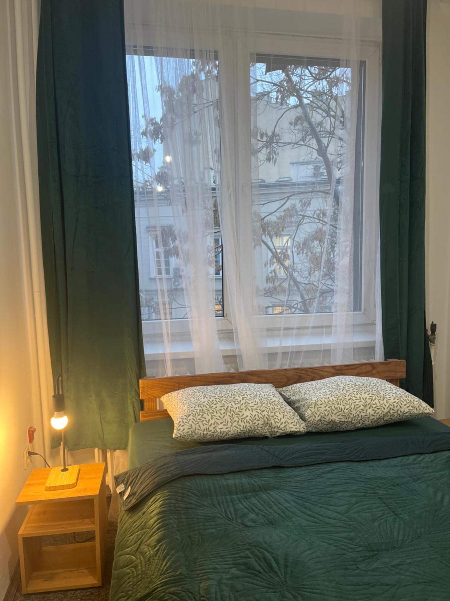 Tom Hostel Краков Экстерьер фото