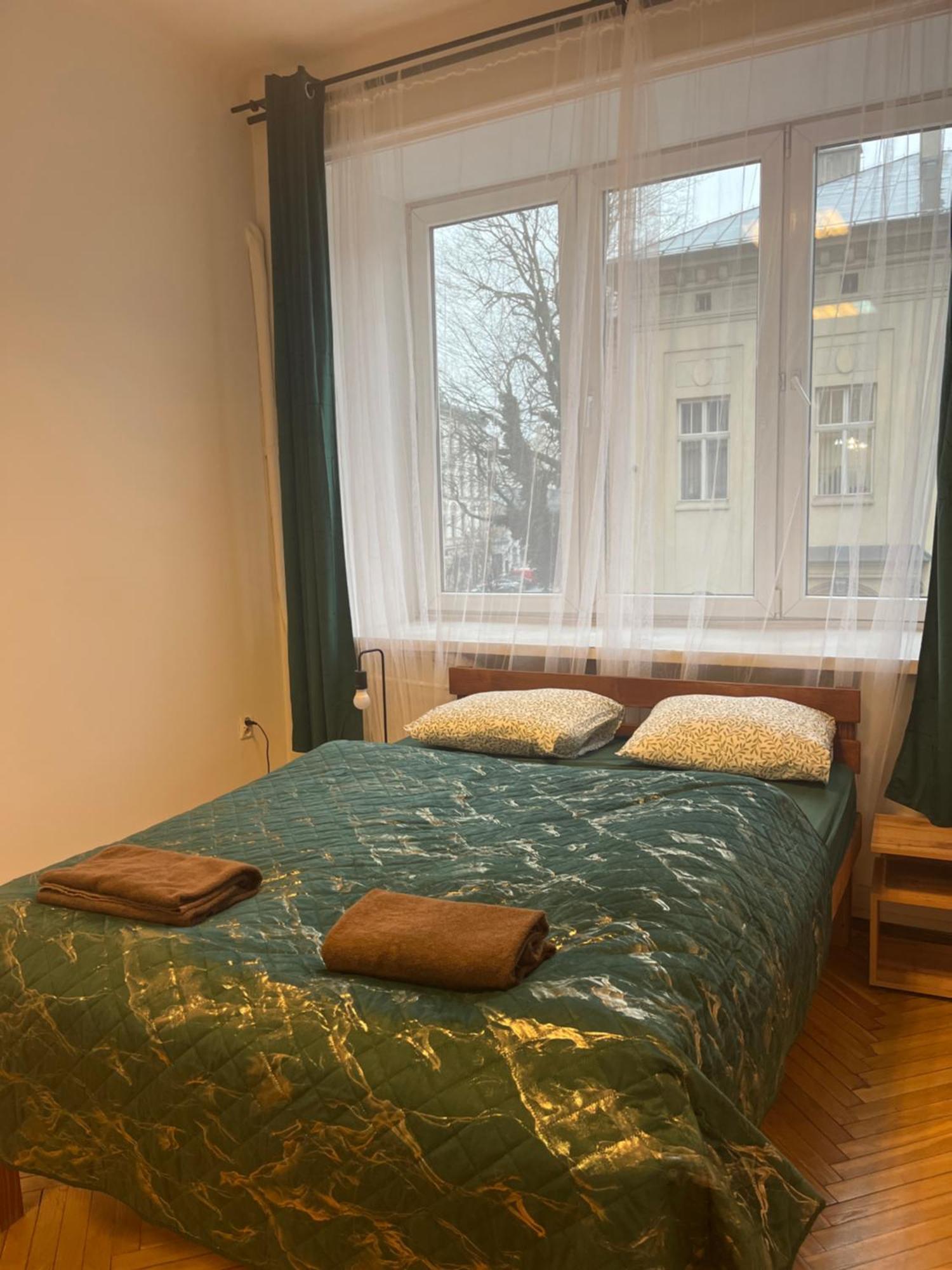 Tom Hostel Краков Экстерьер фото